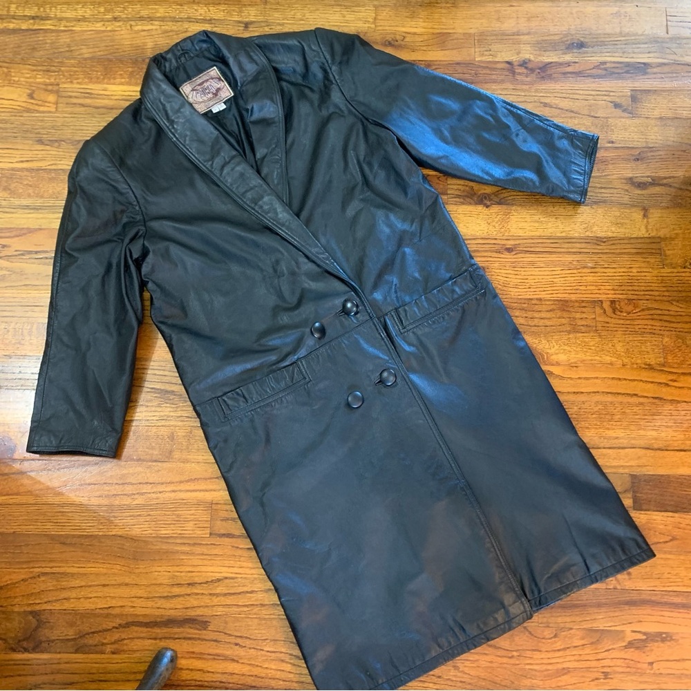 Ladies International Leather Collection Black Leather Coat Jacket
Length 44”
PM